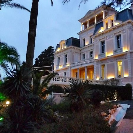Hotel Les Tourelles Sainte-Maxime Dış mekan fotoğraf
