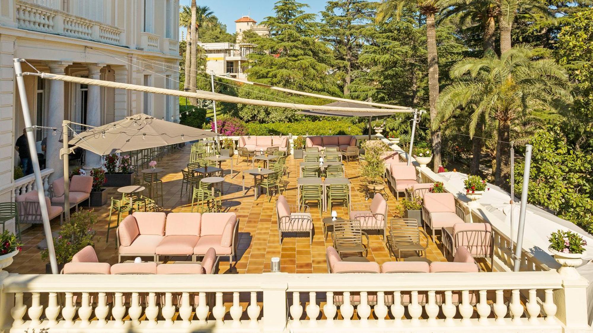 Hotel Les Tourelles Sainte-Maxime Dış mekan fotoğraf