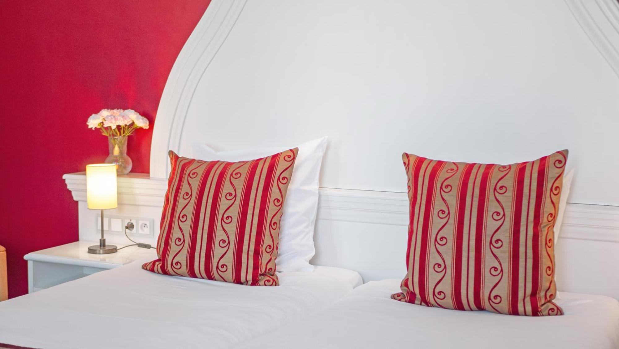 Hotel Les Tourelles Sainte-Maxime Dış mekan fotoğraf