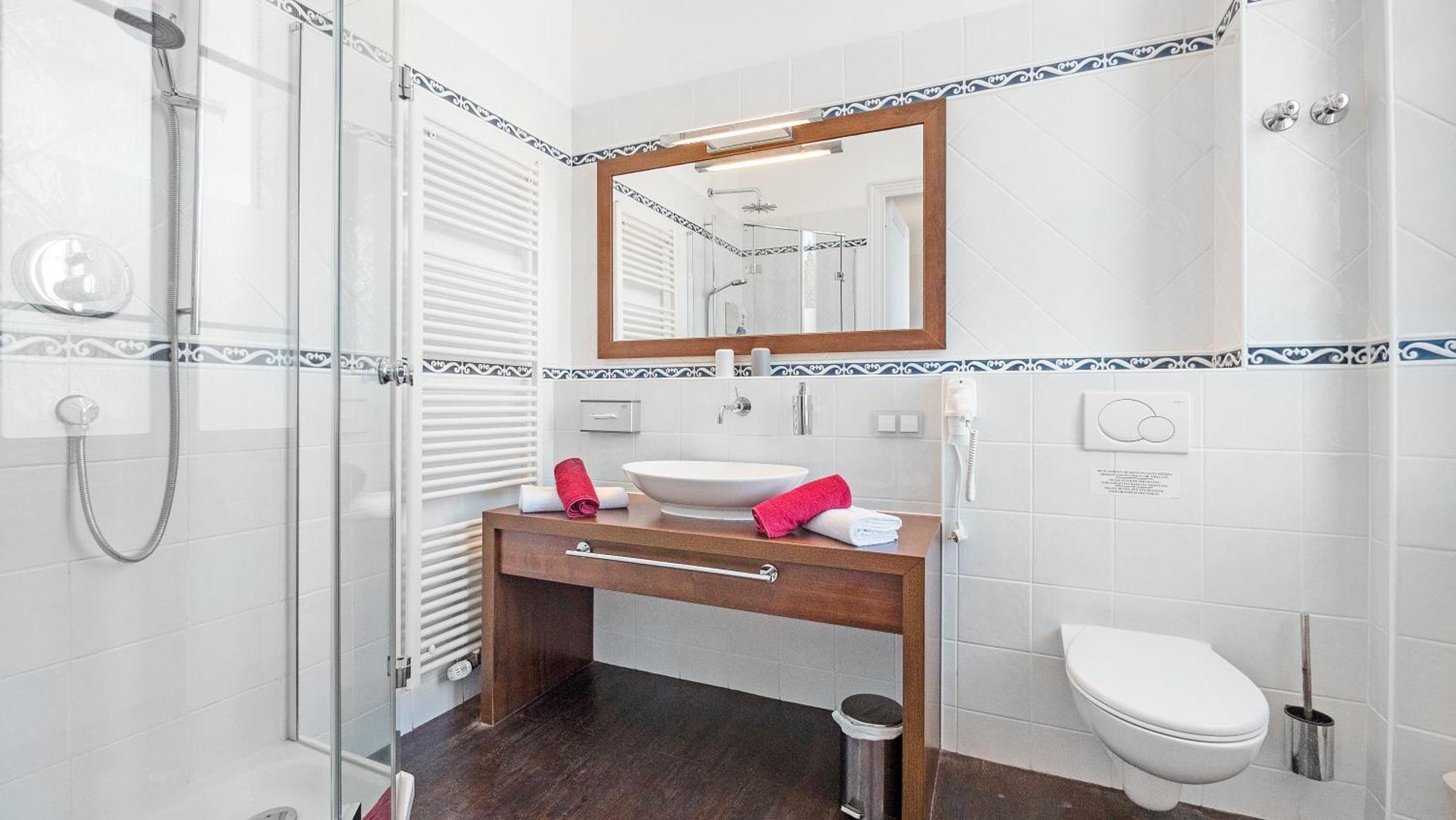 Hotel Les Tourelles Sainte-Maxime Dış mekan fotoğraf