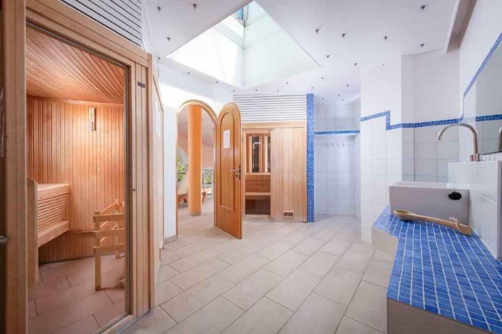 Hotel Les Tourelles Sainte-Maxime Dış mekan fotoğraf